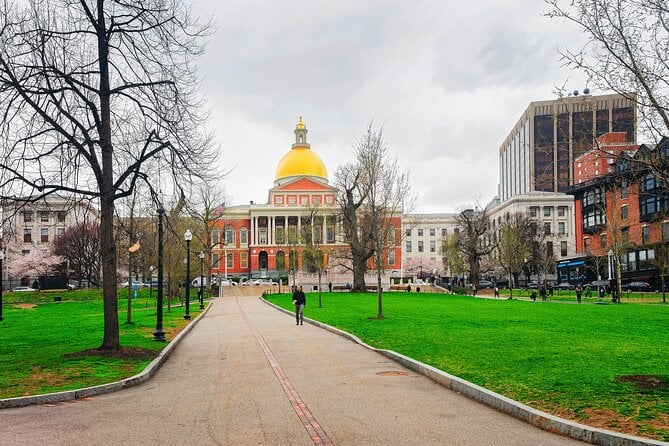 Record Breaker Quest Scavenger Hunt in Boston - Exploring Bostons Historic Sites