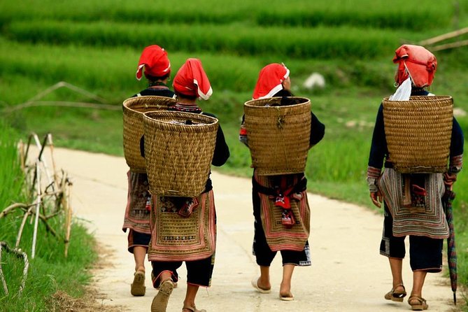 Red Dao Village Trek and Herbal Bath - Policies and Considerations
