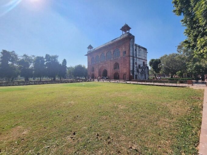 Red Fort Skip-The-Line E-Tickets & Guide Delhi Transfers - What to Expect on the Tour