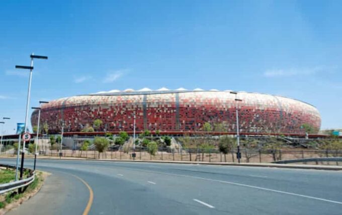 Red Full Day Soweto Tour & Johannesburg Tour - Tour Languages
