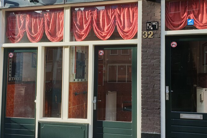 Red Light District Tour by Locals, Small Group or Private (Since 2022!) - Insiders Perspective