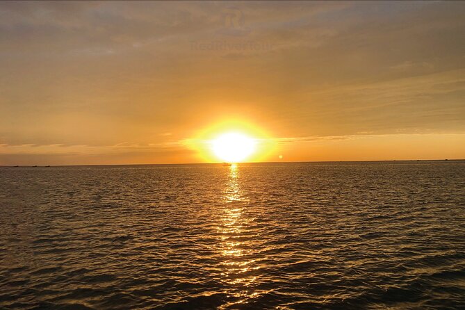 Red River Private Tour : Sunset and Night Squid Fishing - Participant Information