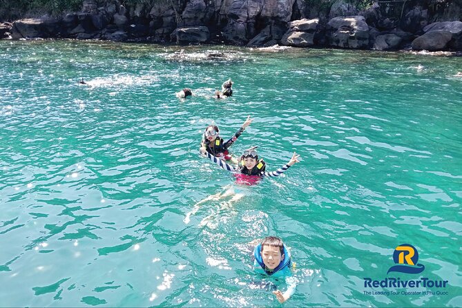 RED RIVER TOUR (Share Group): DISCOVERY 3 ISLANDS by BOAT - Phu Quoc Highlights