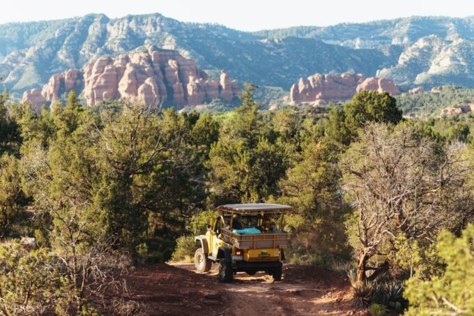 Red Rock West 2-Hour Jeep Tour From Sedona - Terrain and Scenery