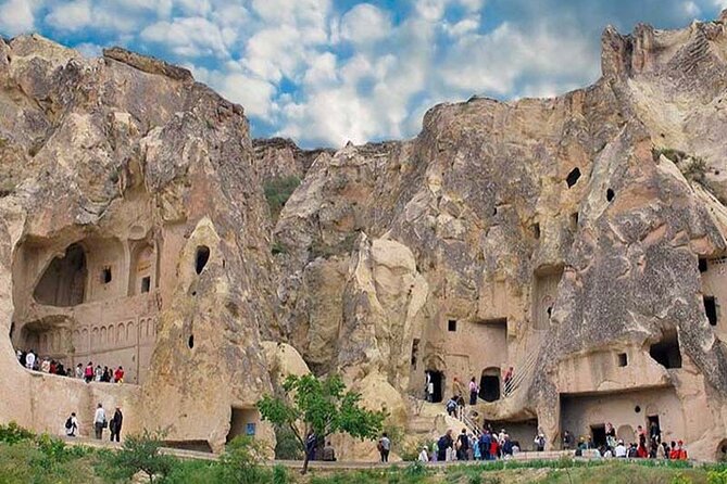 Red Tour ( North of Cappadocia ) - Exploring Uchisar