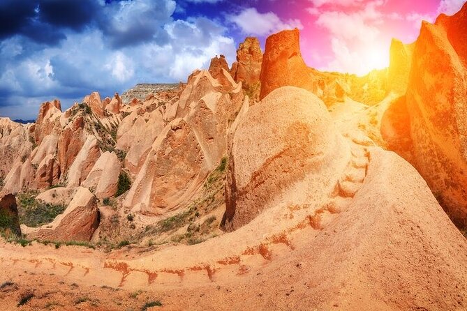 Red Valley Hiking and Underground City Tour - Tour Requirements