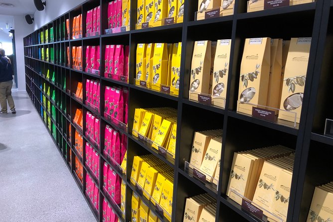 Red White & Brew - Wine, Gin & Beer Tour With Tastings From Adelaide - Meeting Family-owned Brewers