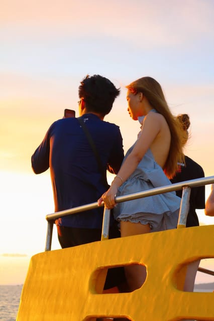 RedRiverTours - Enjoying Sunset & Night Squid Fishing - Participant Guidelines