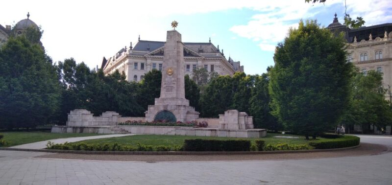 Reds in Budapest - Itinerary Highlights
