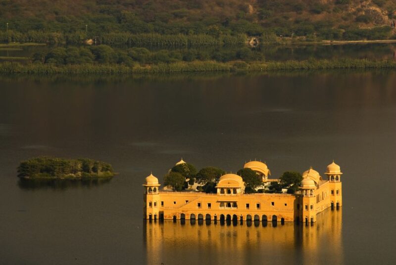 Reels & Snaps With the Best Photography Spots Tour of Jaipur - Group Type and Language