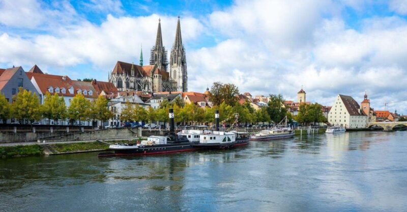 Regensburg: Private Christmas Market Tour - Booking Information