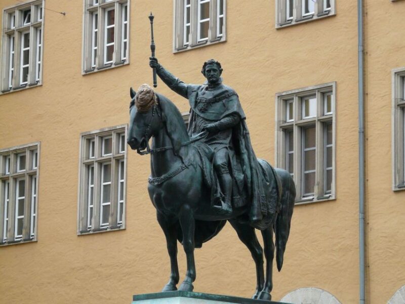 Regensburg: Private Christmas Market Tour - Cancellation Policy