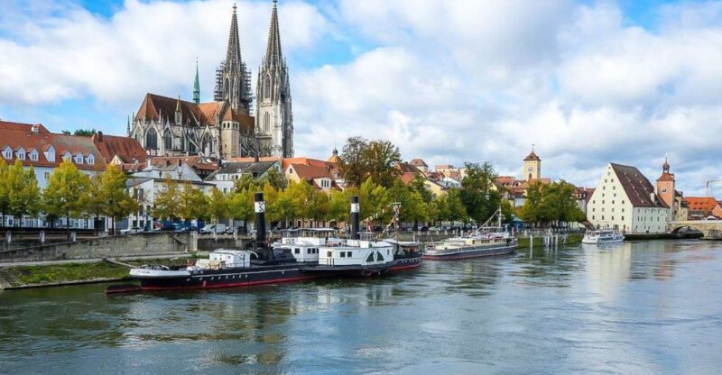 Regensburg: Private Walking Tour With Professional Guide - Old Town Experience