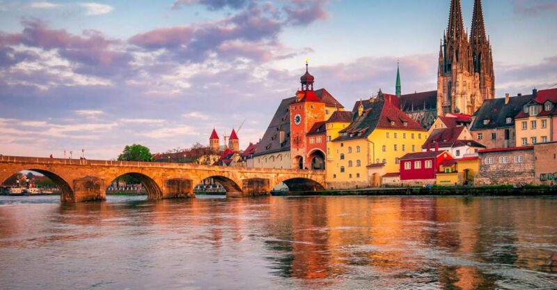 Regensburg: Walking Tour With Italian Wines and Food Tasting - Booking Information