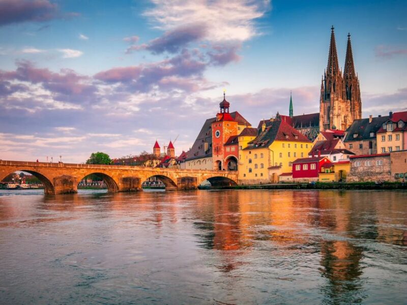 Regensburg: Walking Tour With Italian Wines and Food Tasting - Discount and Additional Offers