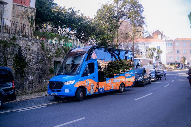 Regular Sintra Panoramic Tour in Multimedia Bus - Multimedia Experience