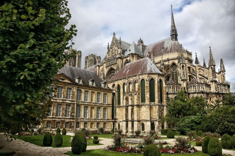 Reims : Private Guided Tour of the Champagnes Capital - Important Information
