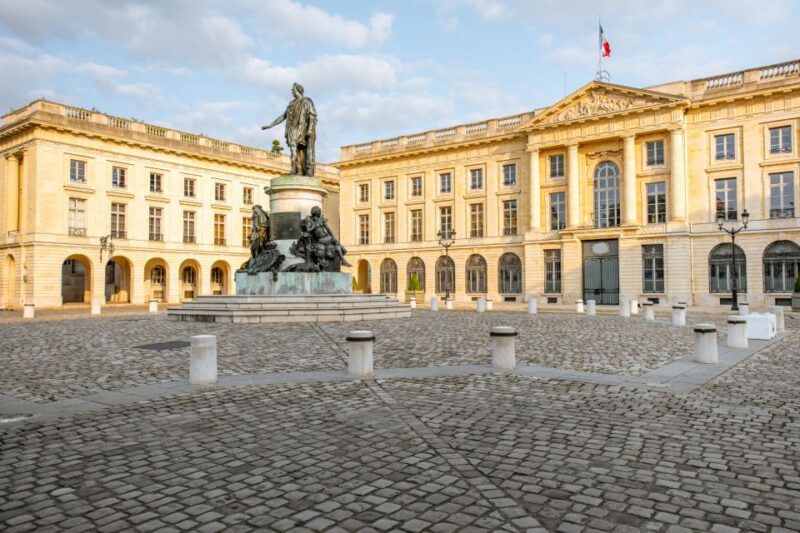 Reims: Self-Guided Highlights Scavenger Hunt & Walking Tour - Key Points