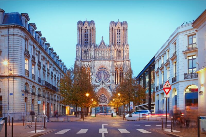 Reims: Self-Guided Highlights Scavenger Hunt & Walking Tour - Starting and Finish Locations