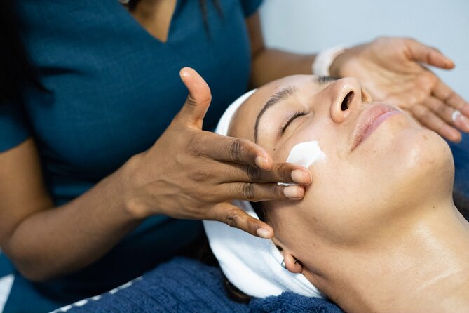 Rejuvenating Facial in Local Spa Room - Customer Reviews and Feedback