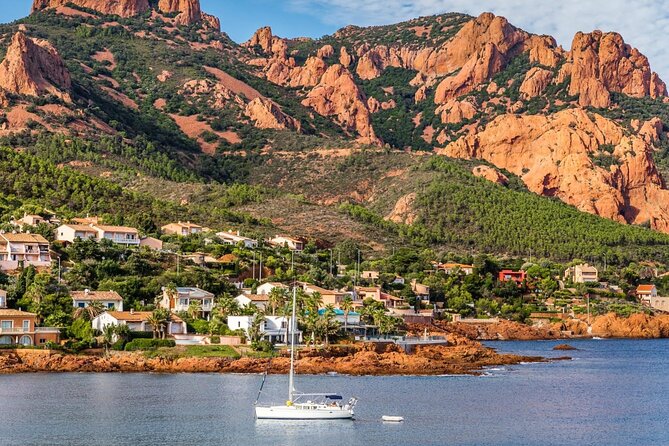 Relax, Sail for a Half-Day in the Bay of Cannes - Group Size and Exclusivity
