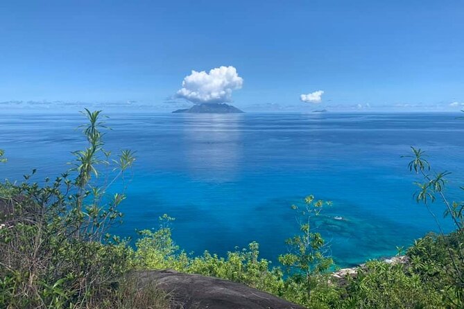 Relaxed Hike to Anse Major | Mahé | Seychelles | Private Tour | Perfect - Breathtaking Landscapes