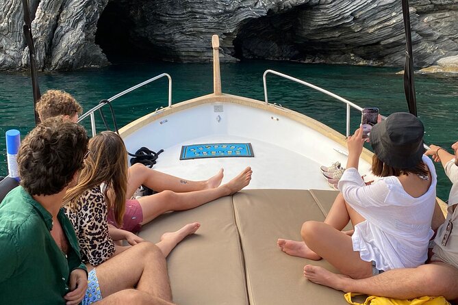 Relaxing Boat Tour With Aperitif in Cinque Terre - Meeting and End Points
