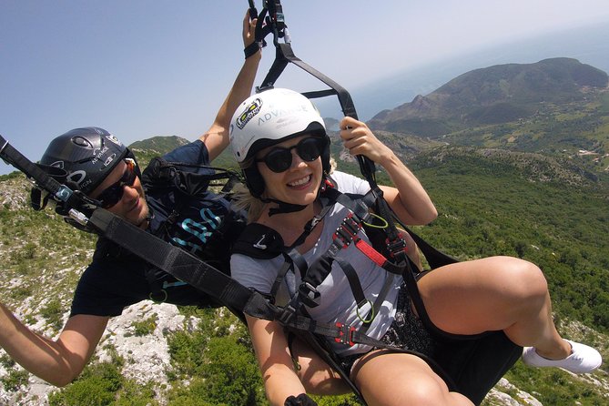 Relaxing Flight in Petrovac - Seamless Booking and Confirmation Process