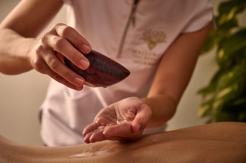Relaxing Oil Massage - Booking and Cancellation