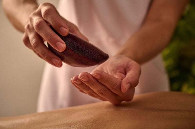 Relaxing Oil Massage - Duration and Group Size