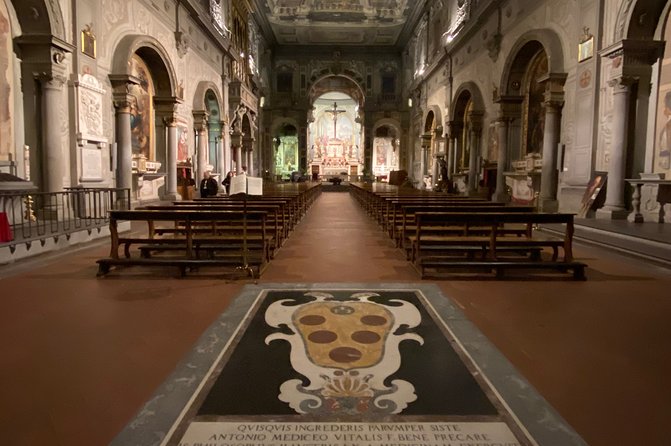 RENAISSANCE SECRETS WITH ELVIS - Walking Experience - Unmissable Highlights