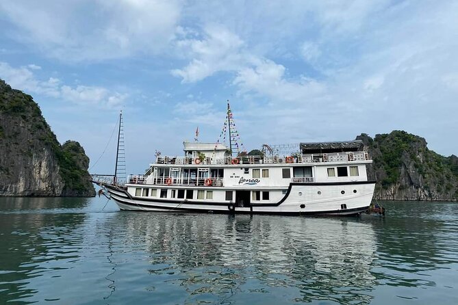 Renea Cruise - Boutique Overnight Cruise in Bai Tu Long Bay(2D1N) - Dining and Culinary Experiences