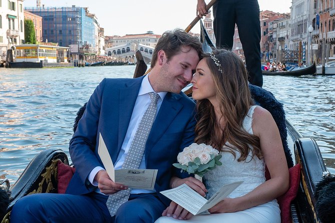 Renew Your Wedding Vows on a Romantic Gondola - Inclusions and Details