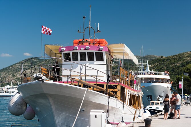 Rent a Boat! (Group Option - Half Day) - Inclusions and Amenities