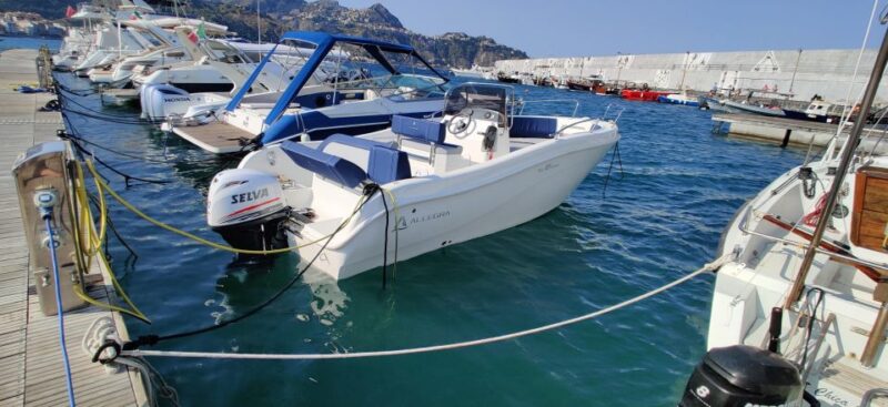 Rent a Boat in Taormina Without a License - Key Points