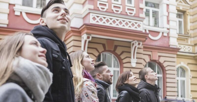 Rent a Local & Unveil the City in 4 Hours - Key Points