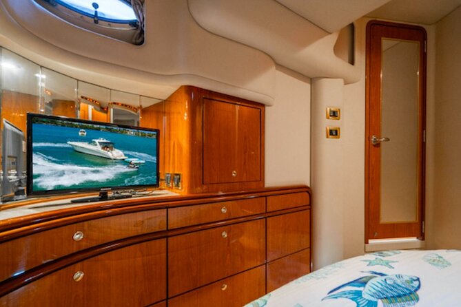 Rent a Luxury Yachting Experience! 58 SeaRay (1) - Frequently Asked Questions