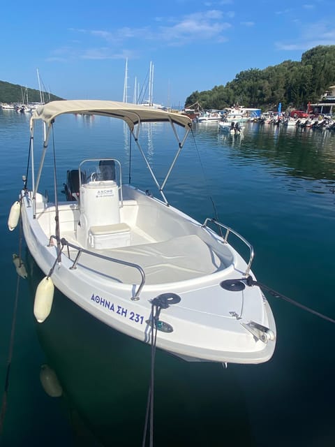 Rent a Small Boat 30 Hp Without License! - Pricing and Booking