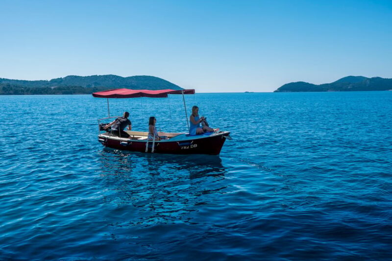 Rent a Small Boat Without Skipper - Explore the Islands - Getting to the Islands