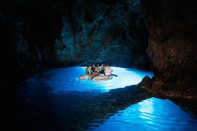 Rent a Speed Boat From Split or Trogir - Safety Considerations