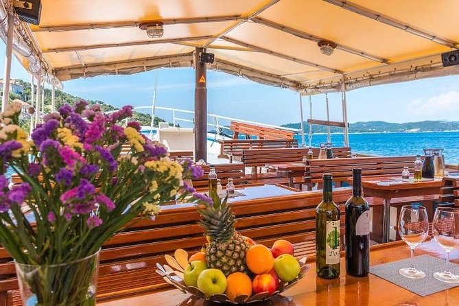 Rent a Traditional Wooden Boat (64 Pax) - Pickup Information