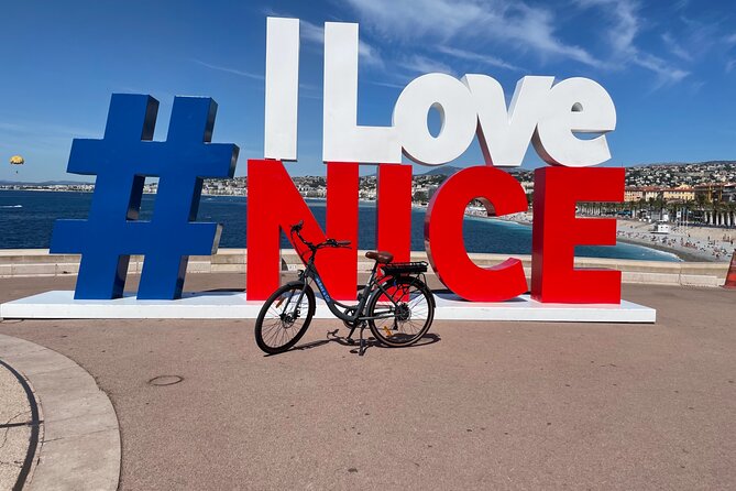 Rent Scooters and Electric Bikes Nice - Included Amenities and Details
