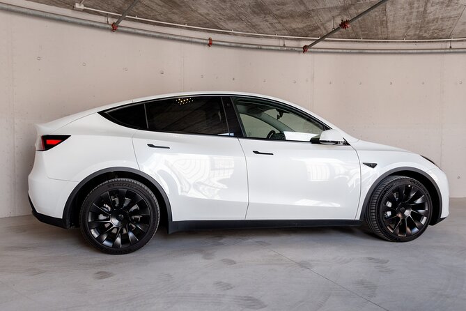 Rent Tesla Model Y LR - Additional Information