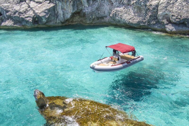 Rental of 6 Metre Dinghy (Without Boat Licence) - Exploring the Gulf of Orosei