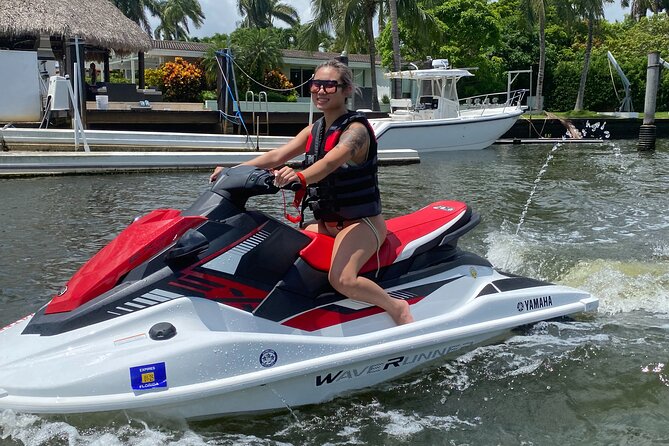 Rental of Jet Skis ~ Miami Beach - Inclusions and Services