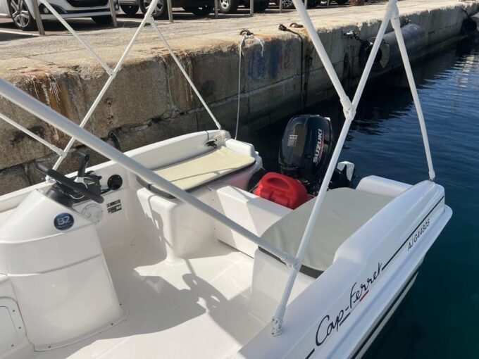 Renting a Boat Without a License - Boat Specifications