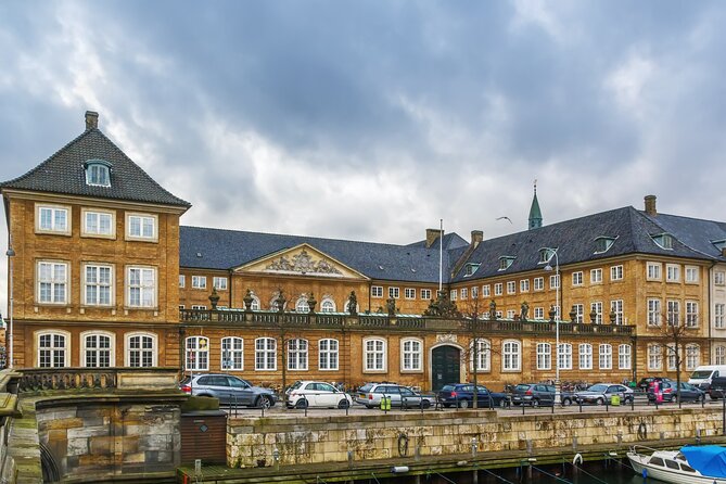 Replaced - Danish National Museum - Transfer and Transportation