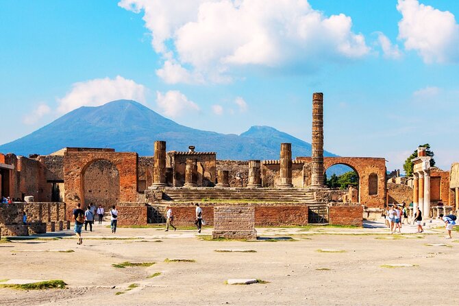 Reserved Entrance to Pompeii Ruins With Digital Audio Guide - Recommended Visitor Tips