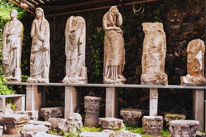 Reserved Entrance to Pompeii Ruins With Digital Audio Guide - Taking in Pompeiis Rich History