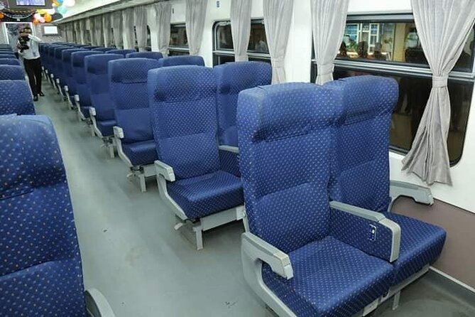Reserved Train Seats From Ella to Colombo - Operator and Pricing Information